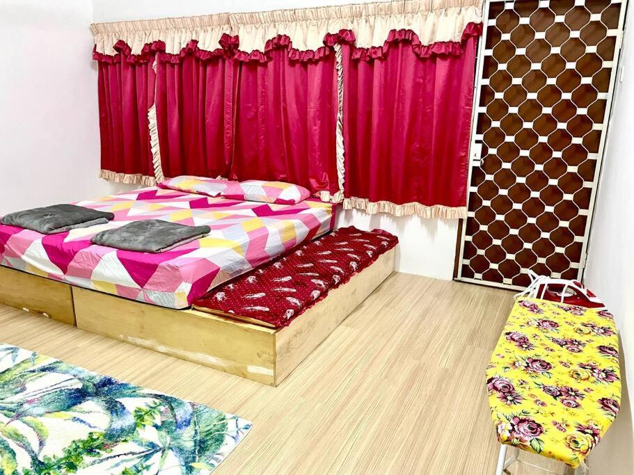 Rumah percutian H Family #fit 20pax Max #spacious Carpark