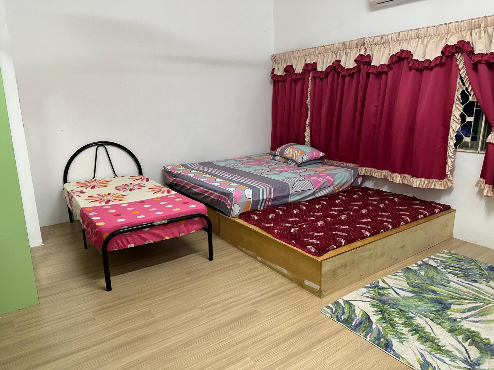 Rumah percutian H Family #fit 20pax Max #spacious Carpark *